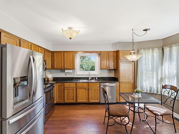3rd image of 1174 Rockbridge Rd