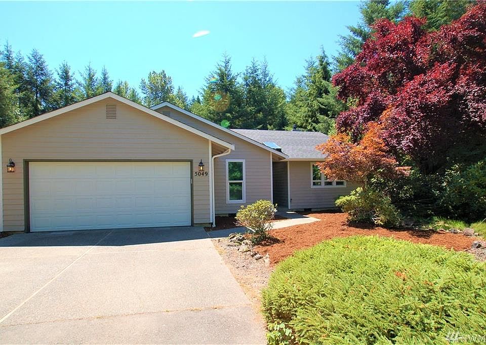 1st image of 5049 25th Ln NE