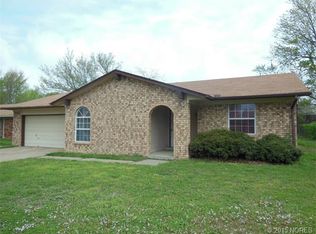 2808 E Fort Worth St, Broken Arrow, OK 74014