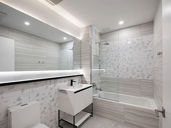 3rd image of 286 Linden Blvd #3B