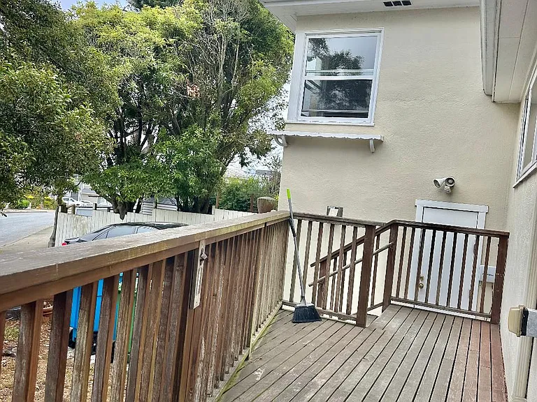 1032 Junipero Serra Blvd — Photo 8