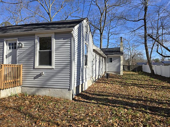 2nd image of 26 Pear Ave