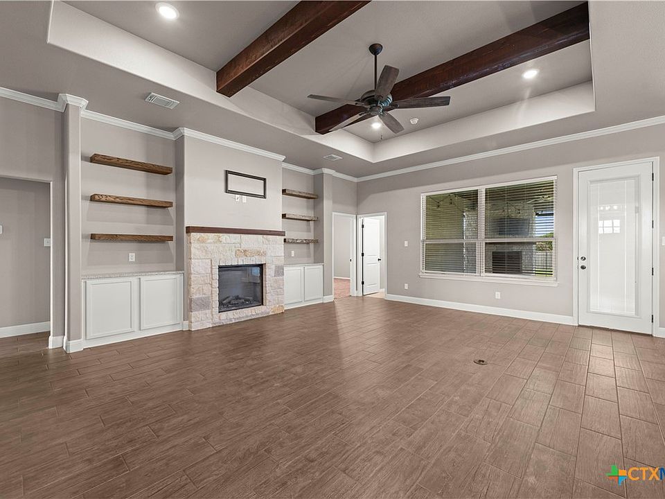 1st image of 267 Sand Flat Ln