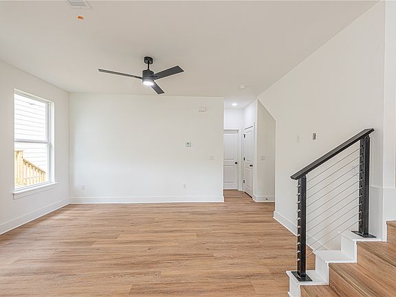 4th image of 3155 W Tulsa St