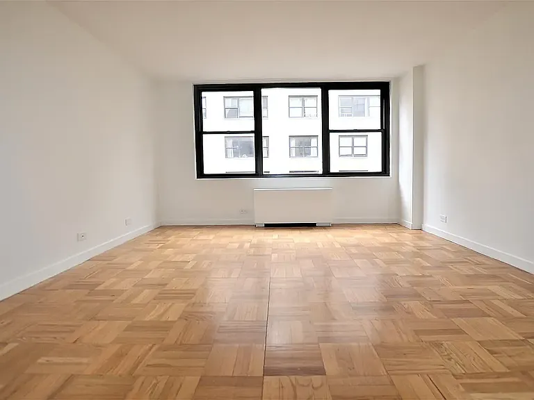 333 E 49th St #5-G — Photo 7