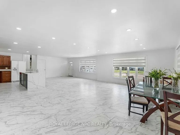 35 Eugene St — Photo 11