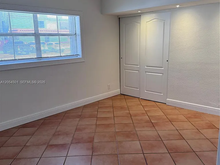 6705 N Kendall Dr #301 — Photo 8