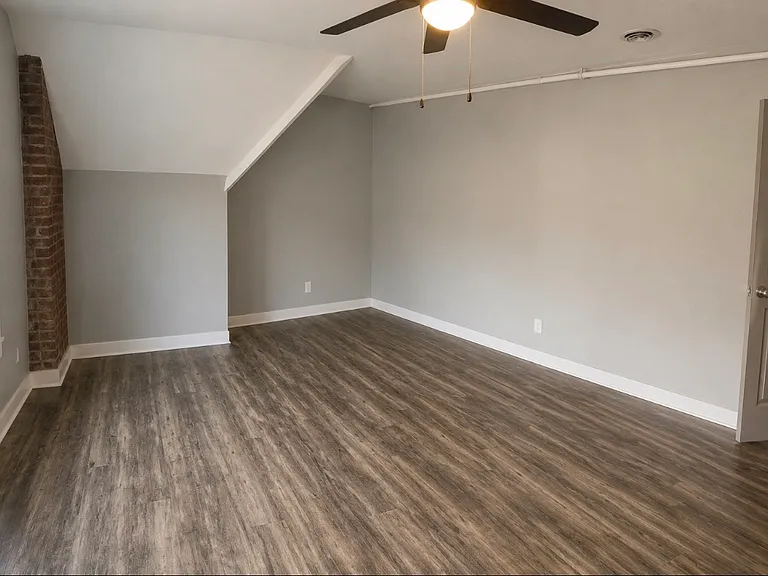 149 Richmond Ave #5 — Photo 8