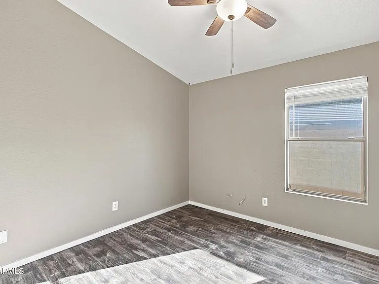 6421 W Wahalla Ln — Photo 17