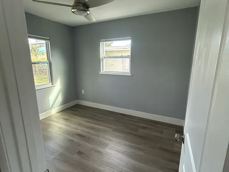 240 Colonia Ln E #240 — Photo 4