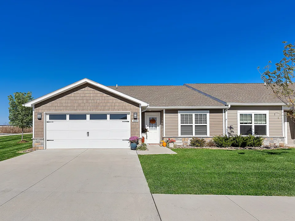 Redwood Waukee Hickman Road