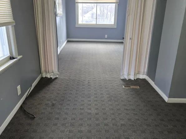 13864 Barclay St APT 2, Dearborn, MI 48126