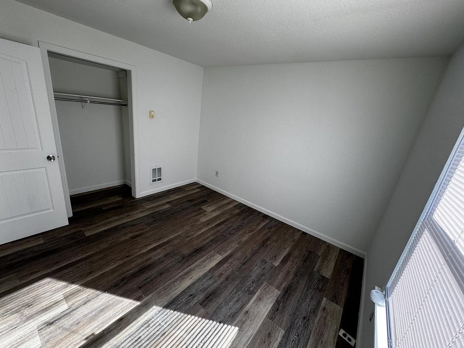 108 N National Ave — Photo 4