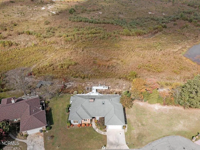 867 Castleberry Ct — Photo 5
