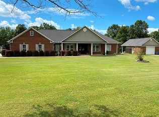 356 Deer Park Dr, Thaxton, MS 38871