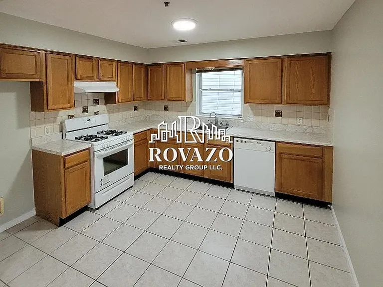 63 Voorhees St #1 — Photo 1