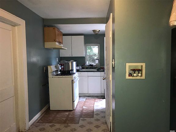 5th image of 281 Grand Blvd