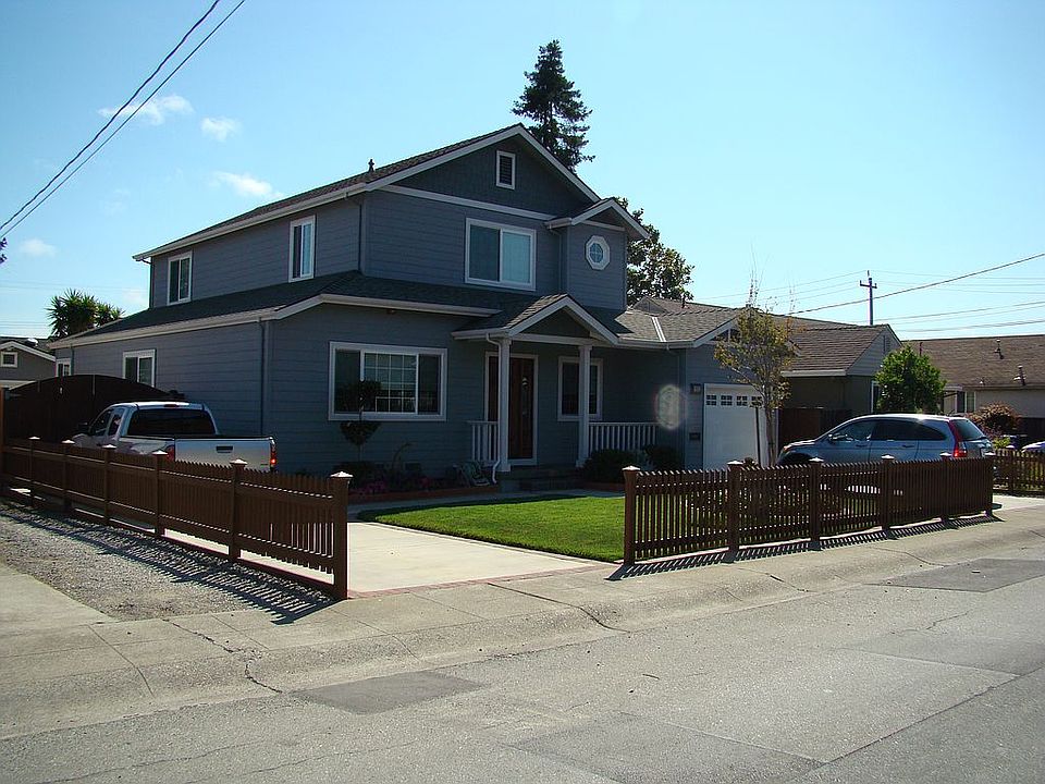 2nd image of 1221 Elmer St