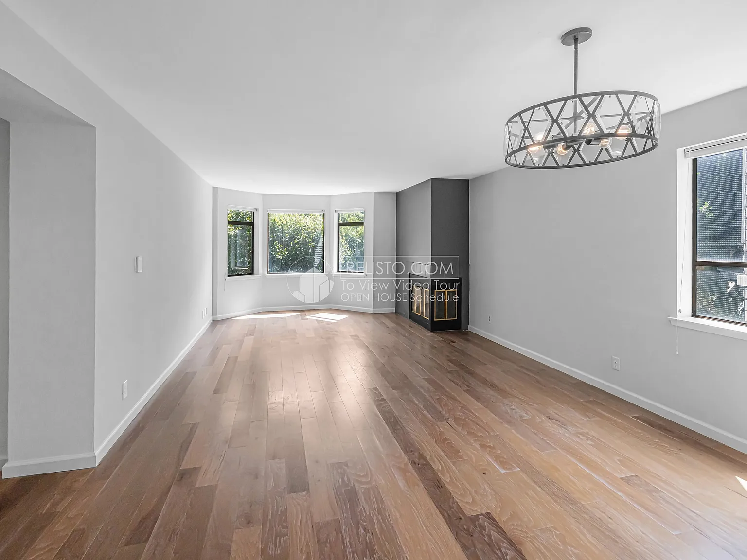 2 bed, 2.0 bath, 1279 sqft, $6,500 — Photo 2