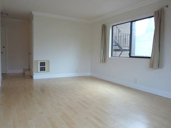 Living Room (other view)