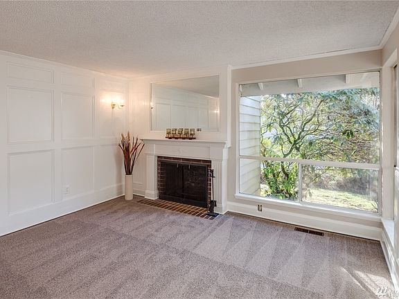 Elegant wood paneling and crown molding