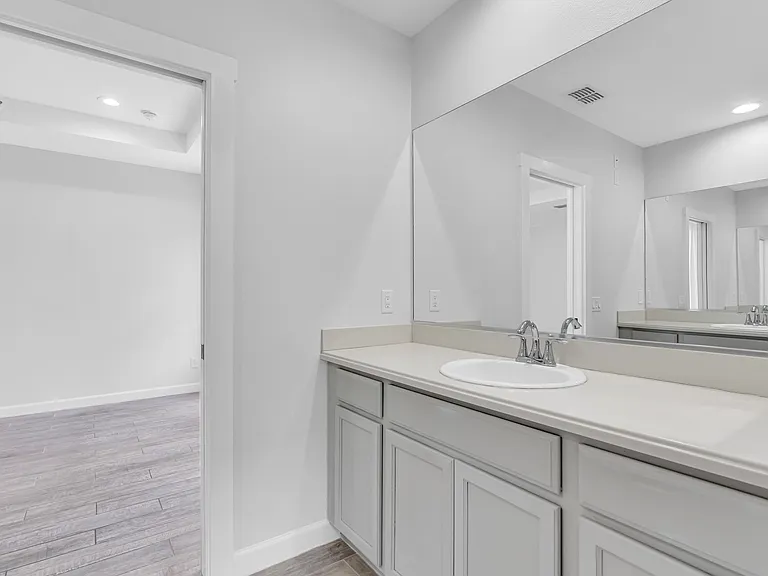 11790 Forest Park Cir — Photo 34