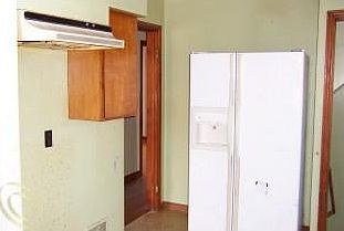 5th image of 4208 Howard St