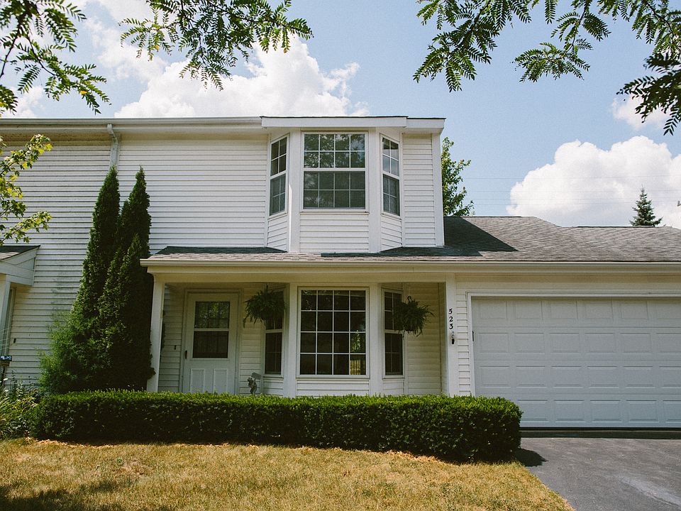 1st image of 523 Newbury Dr