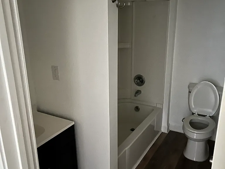14220 Beaubien St #1 — Photo 7