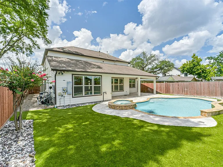 1317 Chantilly Ln — Photo 46
