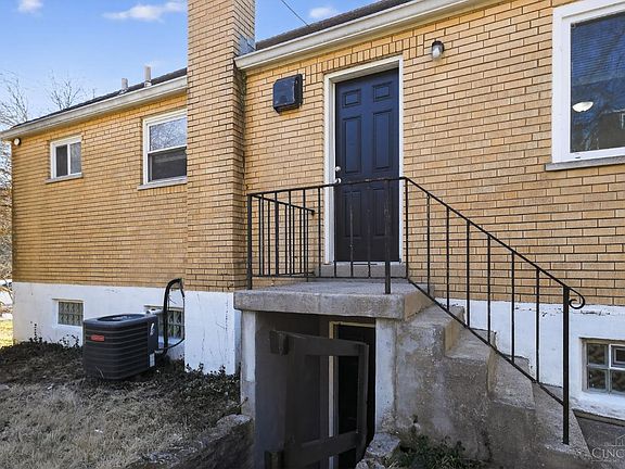 4th image of 700 Wilbud Dr