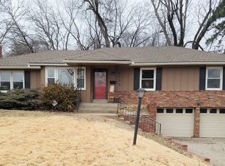 9235 Reeder Dr, Overland Park, KS 66214