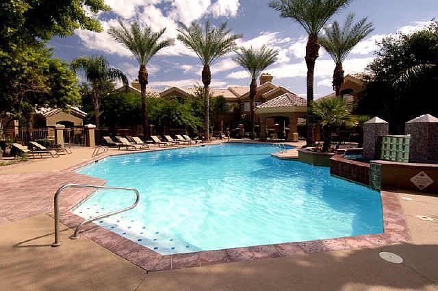 2nd image of 3830 E LAKEWOOD Boulevard #1007