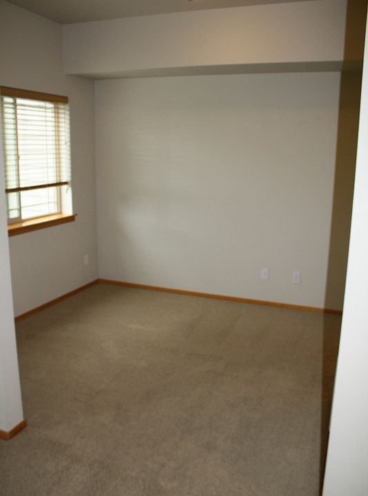 2nd image of 2001 E Sunset Dr APT 306
