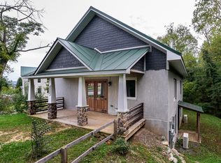 223 Lewis St, Lexington, VA 24450