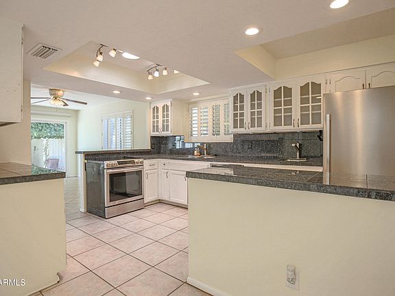 3rd image of 6330 E CATALINA Drive