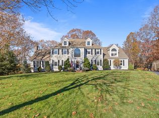 10 Edgar Walker Ct, Hingham, MA 02043