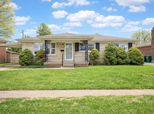2008 Foxhurst Dr, Shively, KY 40216