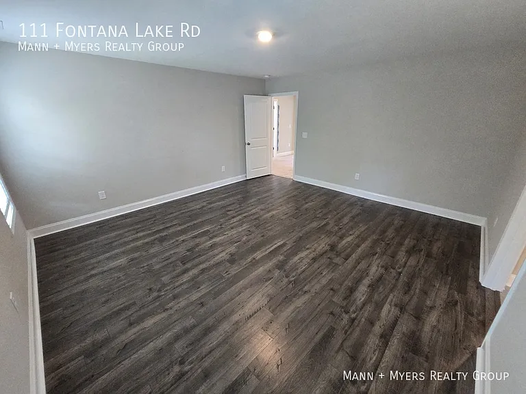 111 Fontana Lake Rd — Photo 29