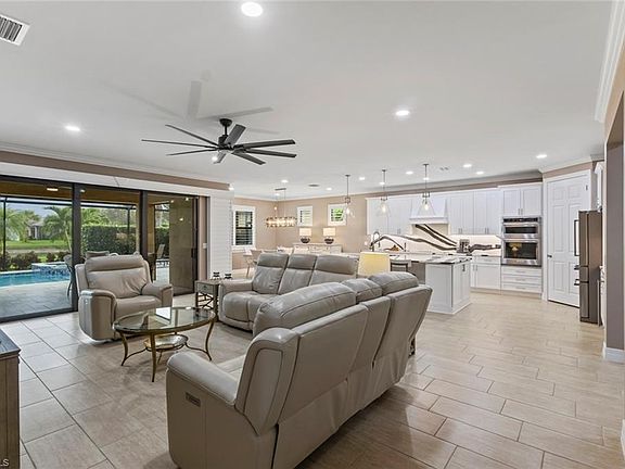 5th image of 6012 Harmony DR