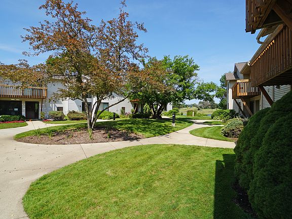 2nd image of 19 Constitution Ct #19