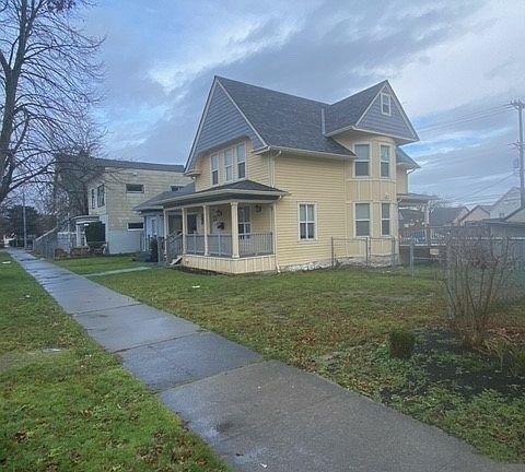 3rd image of 1209 S J St #17