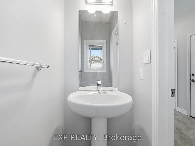 15 Bowman Cres — Photo 6