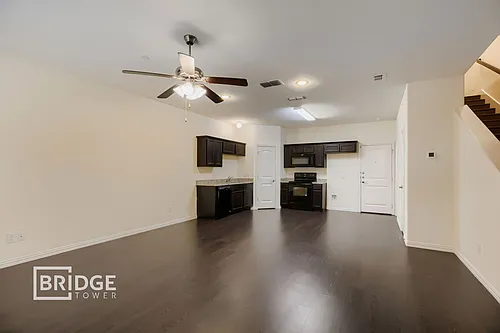 1317 Lake Crest Ln Photo 1