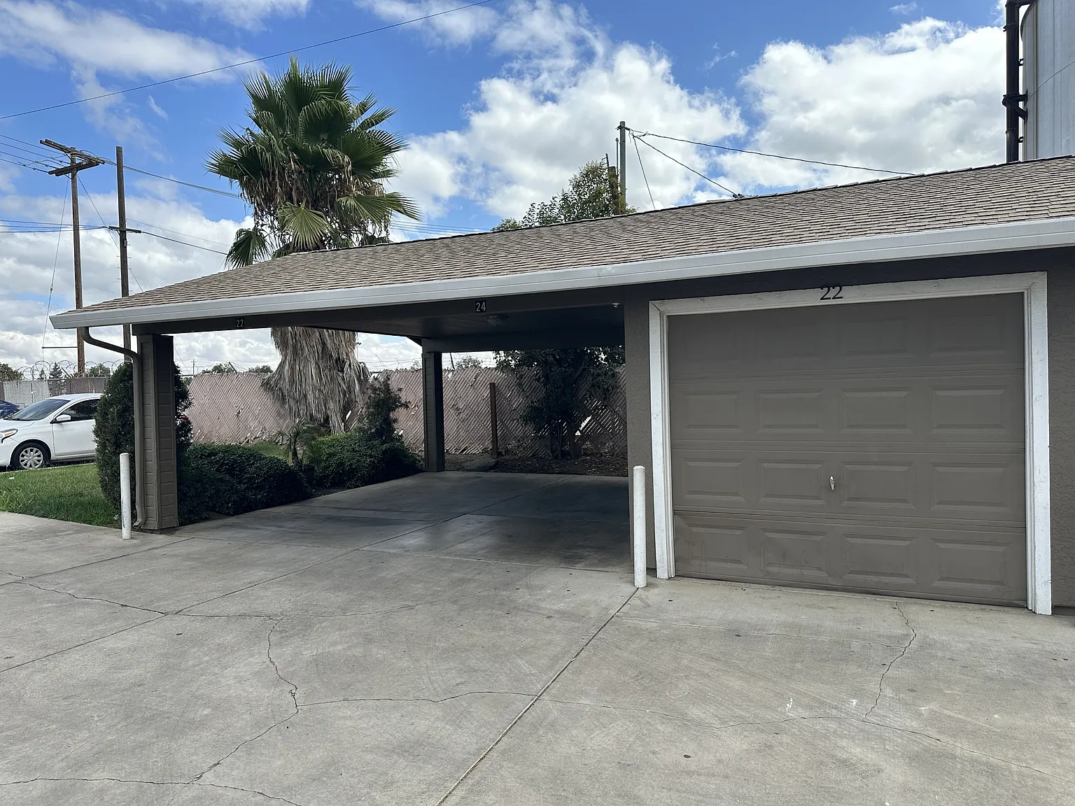 Stanislaus St-2922 - - — Photo 2
