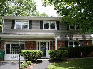 11 Evergreen Ln, Rhinebeck, NY 12572
