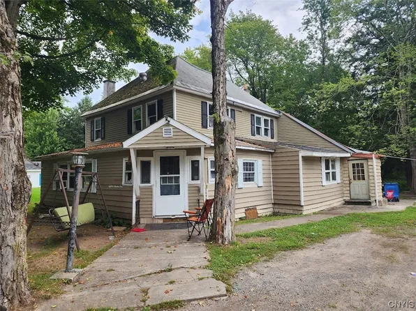1804 Vienna Rd, Sylvan Beach, NY 13157