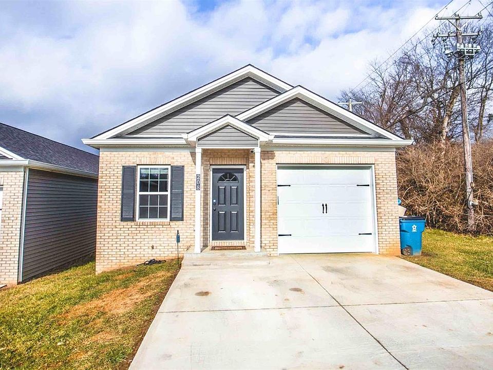 1st image of 1020 Argyll Woods Dr #208