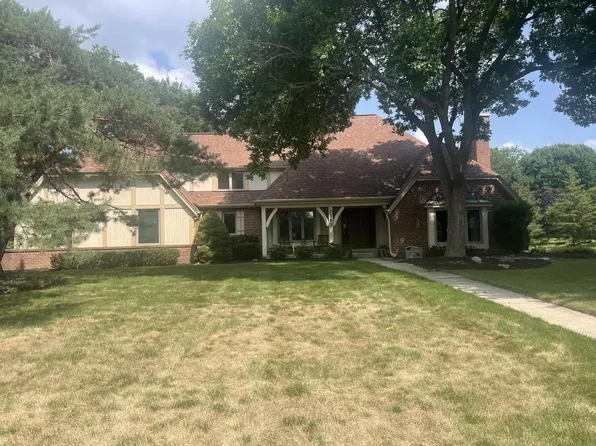 2380 Buckingham PLACE, Brookfield, WI 53045