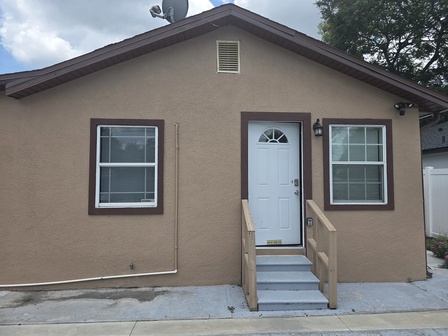 1 bed, 500 sqft, $1,600 — Photo 1